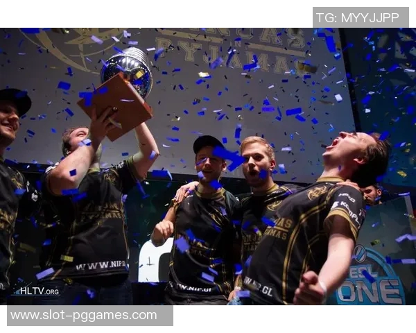 EDG战队在CSGO赛事中的战术意识与团队协作深度解析 EDG战队在CSGO赛事中的战术意识与团队协作深度解析